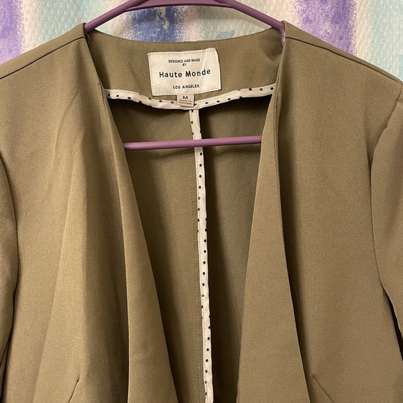 Olive green waterfall blazer size medium - Picture 4 of 5